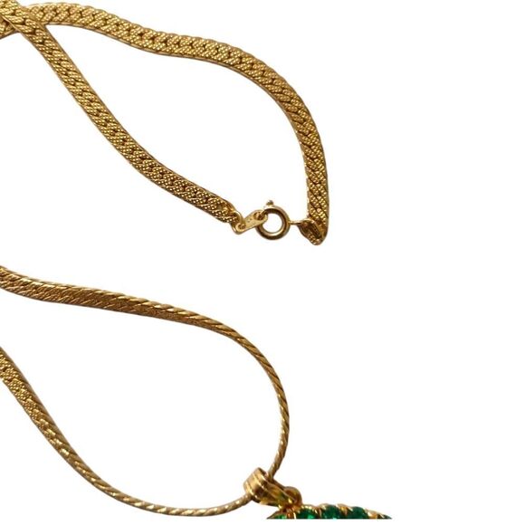 Green Rhinestone Encrusted Necklace Disc Pendant Circle Emerald Gold Tone Vtg - Picture 4 of 16